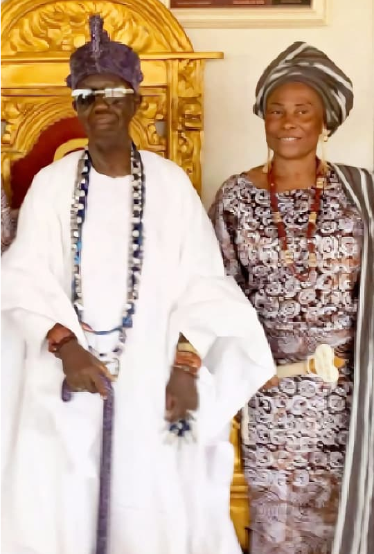 Our father father Royal Majesty, Oba Joseph Olubiyi Toriola (Ajibise Ogo I). Modaekeke.